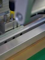 Druckschablone vorn eingesetzt